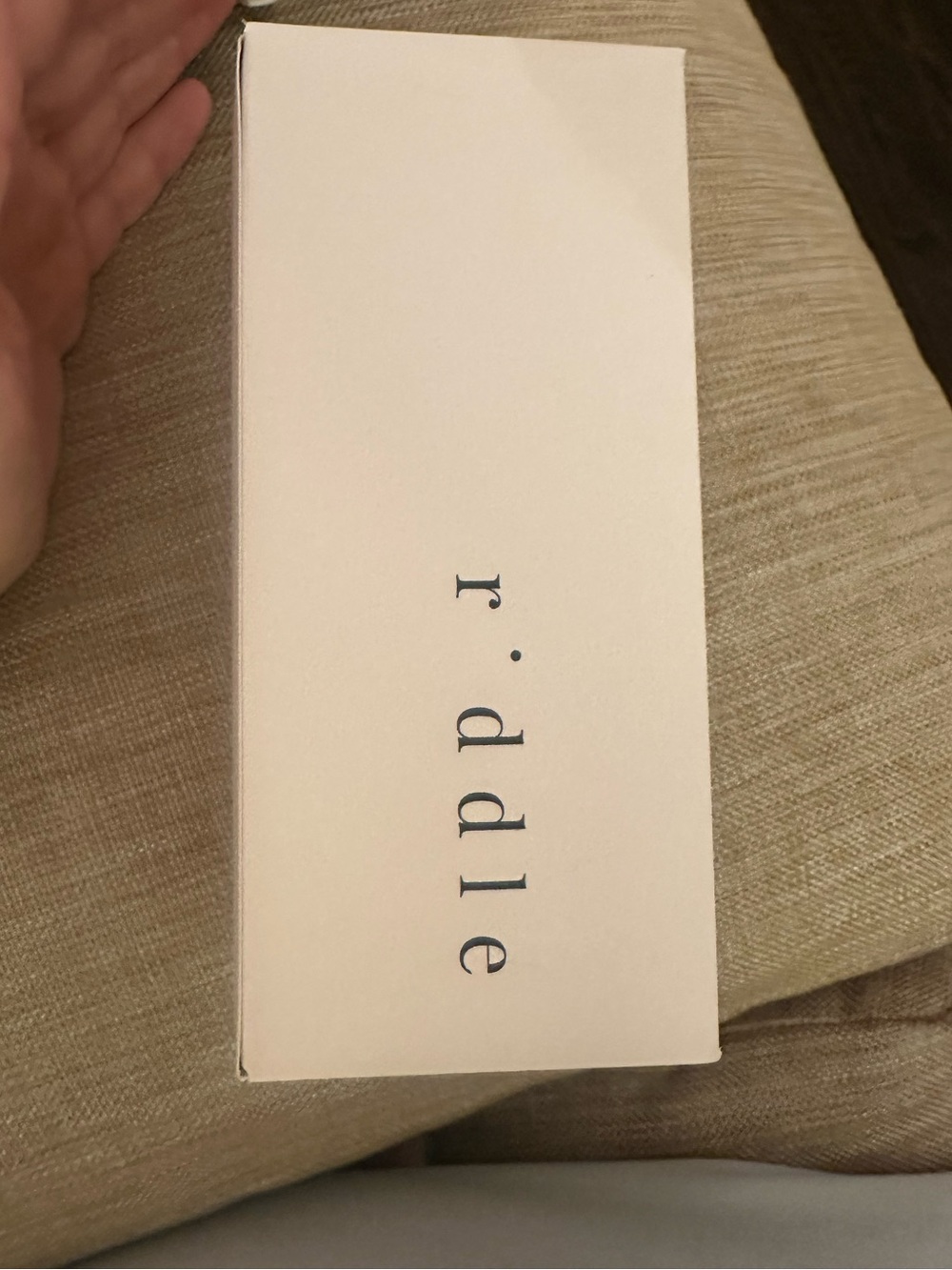 Riddle Original Scented Body Oil - White - Picture 2 of 7